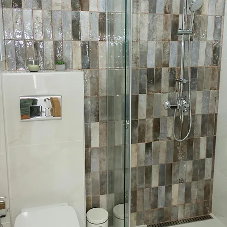 2bd With Parking, Working Space And Pool Apartment Varna