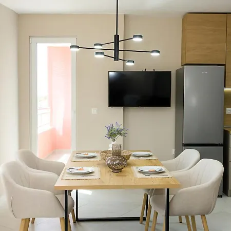 Apartment 2bd With Parking, Working Space And Pool Varna